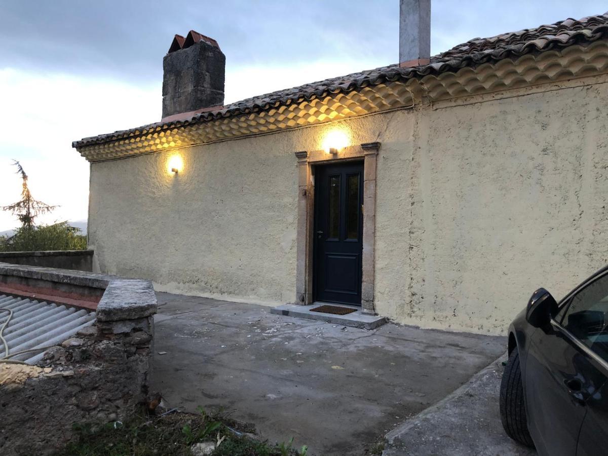 Maison De Charme Dans Un Hameau Provencal Les Mées Esterno foto